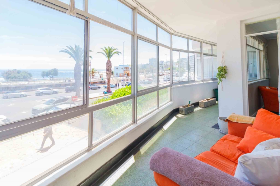 To Let 2 Bedroom Property for Rent in Sea Point Western Cape